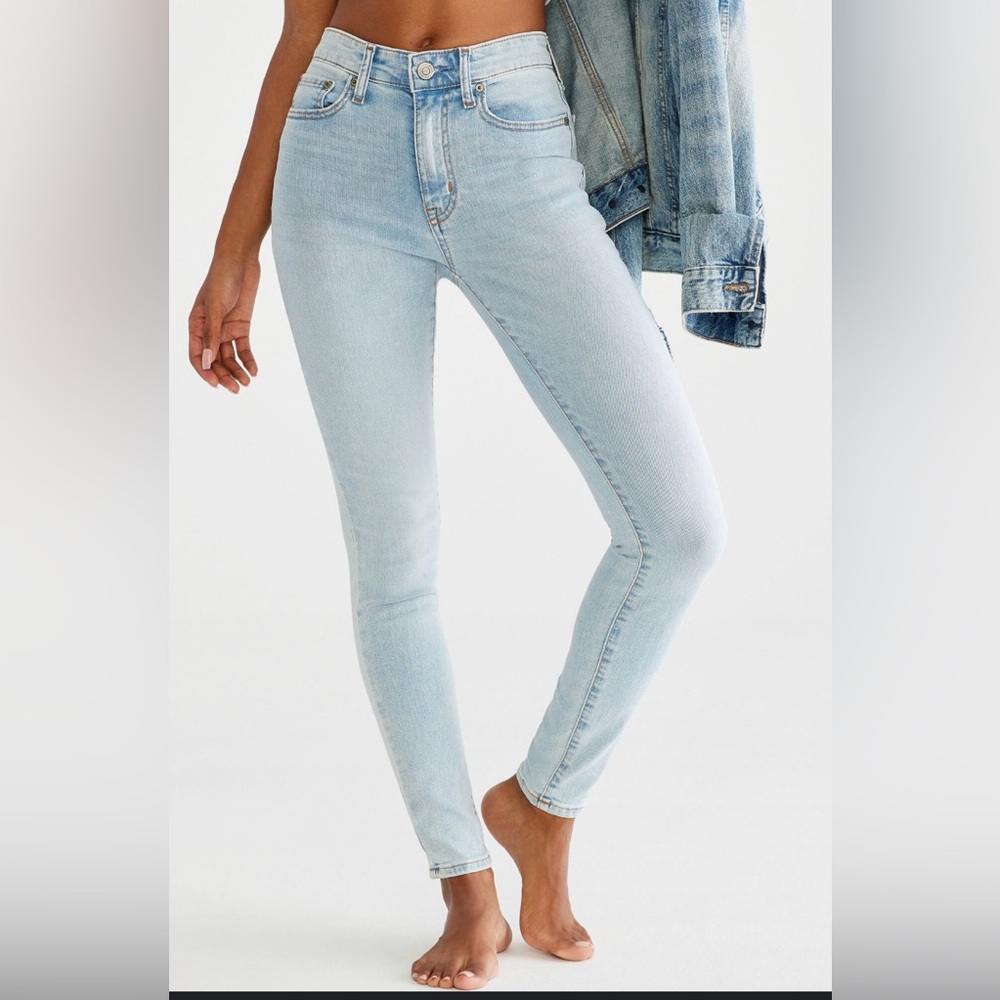 NWT Aero Seriously Stretchy High Rise Jeggings
